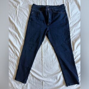 Express High-Rise Women's Jeans in Dark Blue Wash